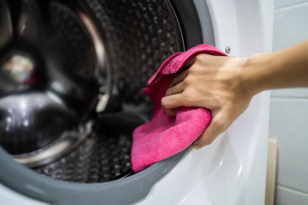Best Emergency Mold Remediation  in Cavalero, WA